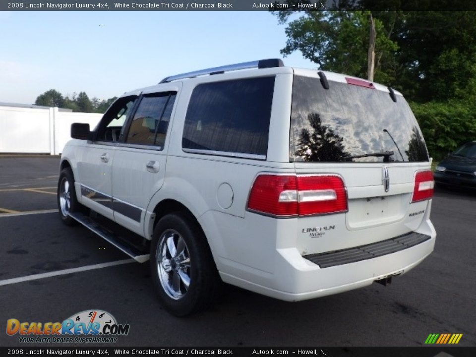 2008 Lincoln Navigator Luxury 4x4 White Chocolate Tri Coat / Charcoal Black Photo #4