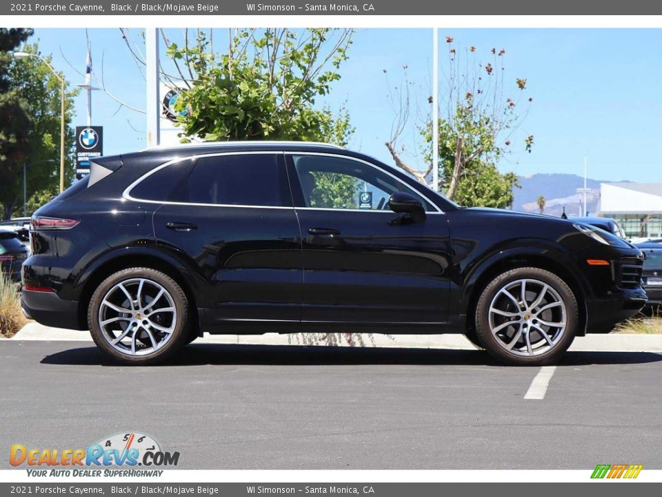 Black 2021 Porsche Cayenne  Photo #4