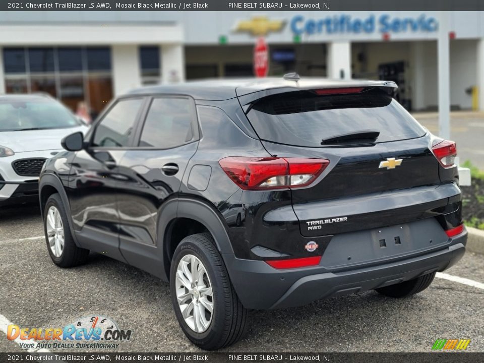 2021 Chevrolet TrailBlazer LS AWD Mosaic Black Metallic / Jet Black Photo #8