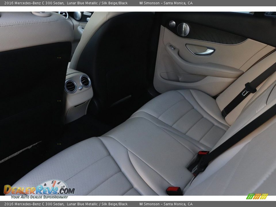 2016 Mercedes-Benz C 300 Sedan Lunar Blue Metallic / Silk Beige/Black Photo #19