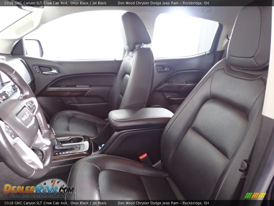 Front Seat of 2018 GMC Canyon SLT Crew Cab 4x4 Photo #16