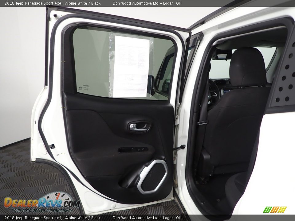 2018 Jeep Renegade Sport 4x4 Alpine White / Black Photo #22