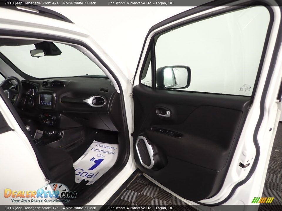 2018 Jeep Renegade Sport 4x4 Alpine White / Black Photo #25