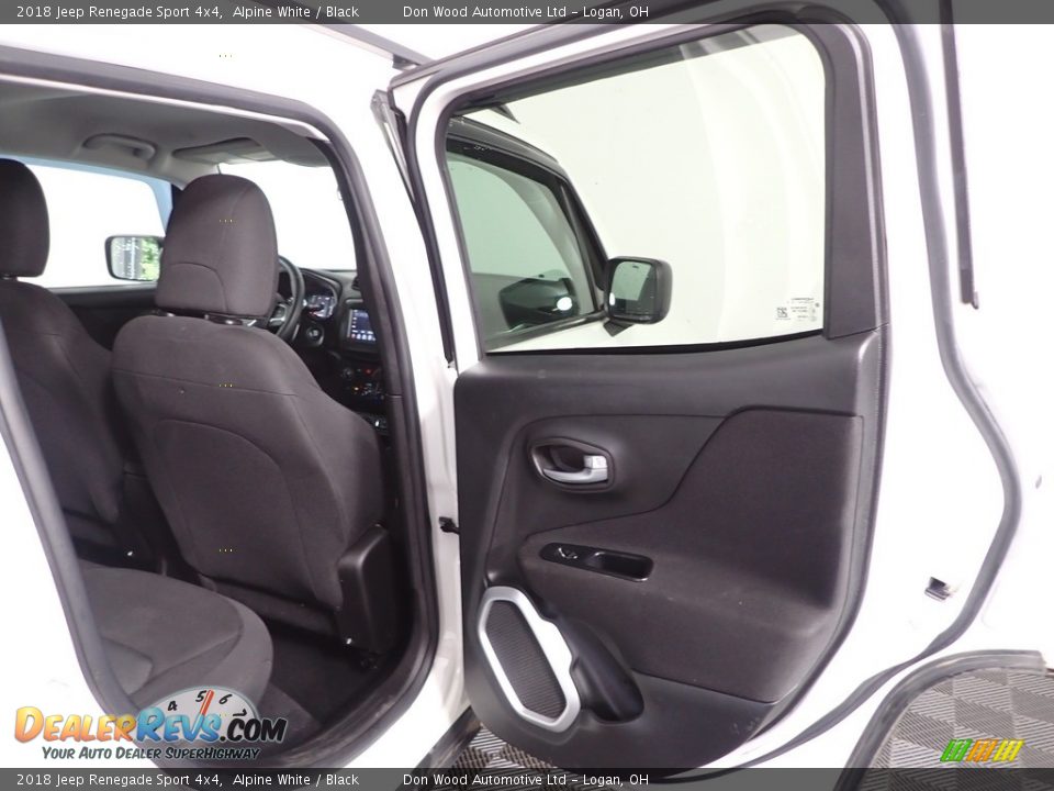 2018 Jeep Renegade Sport 4x4 Alpine White / Black Photo #27