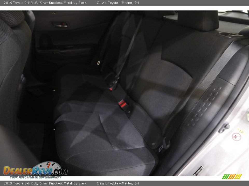 2019 Toyota C-HR LE Silver Knockout Metallic / Black Photo #15