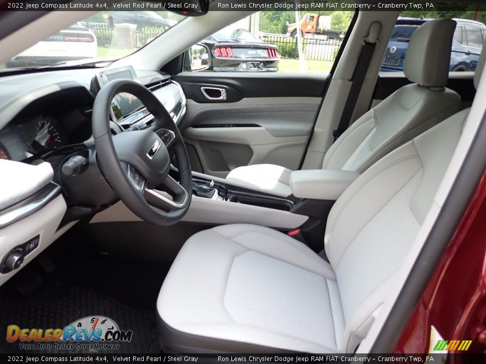 2022 Jeep Compass Latitude 4x4 Velvet Red Pearl / Steel Gray Photo #14