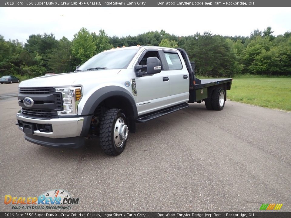 2019 Ford F550 Super Duty XL Crew Cab 4x4 Chassis Ingot Silver / Earth Gray Photo #3