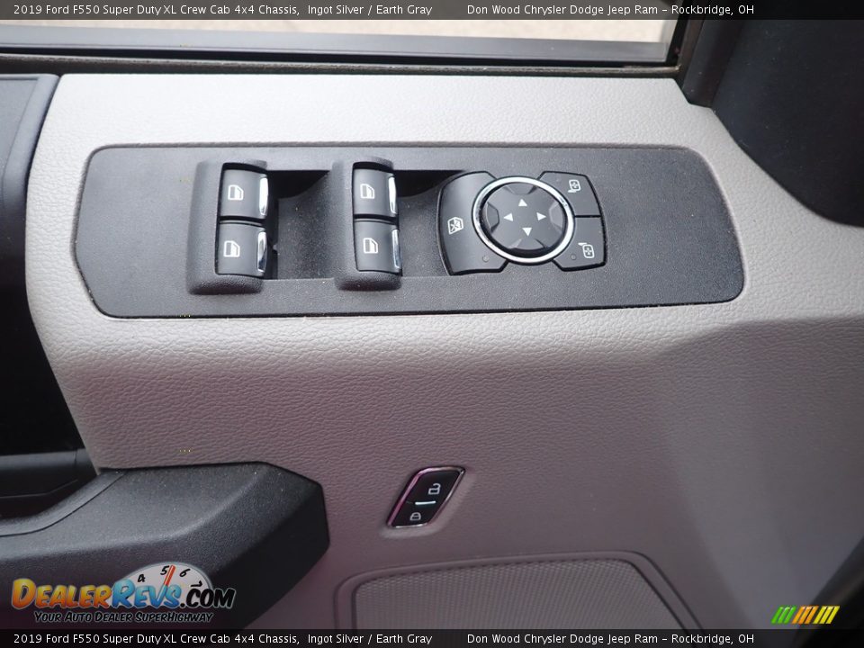 2019 Ford F550 Super Duty XL Crew Cab 4x4 Chassis Ingot Silver / Earth Gray Photo #8