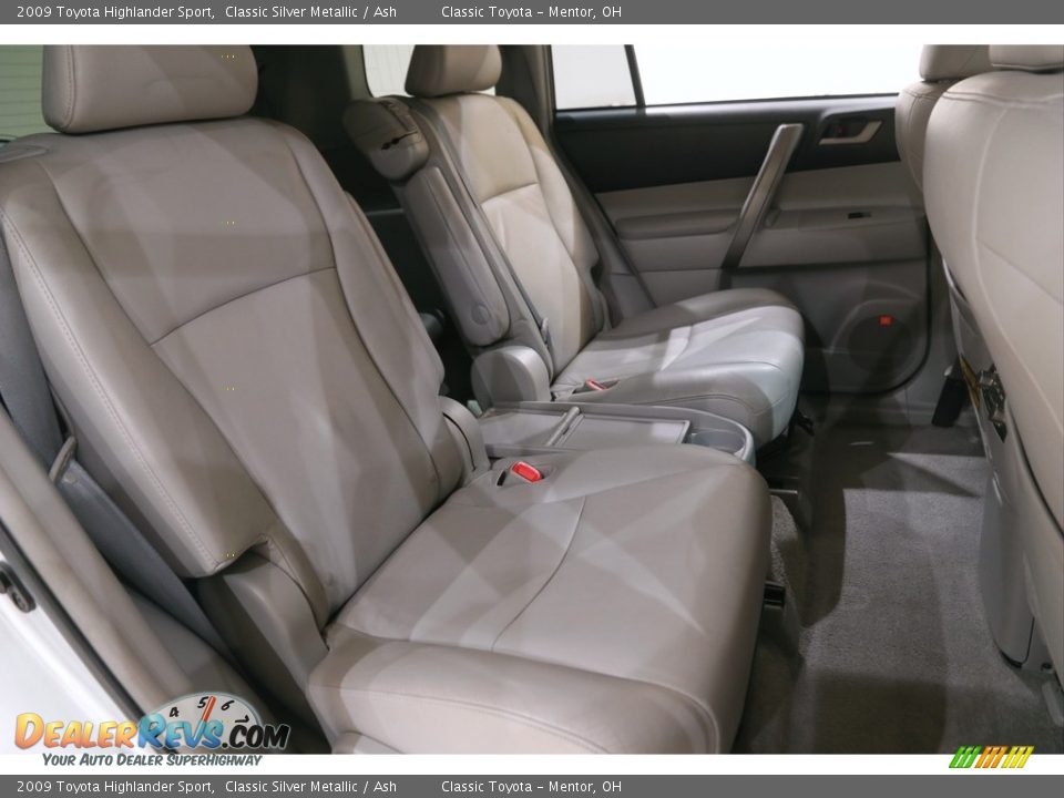 2009 Toyota Highlander Sport Classic Silver Metallic / Ash Photo #16