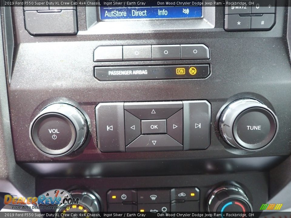 2019 Ford F550 Super Duty XL Crew Cab 4x4 Chassis Ingot Silver / Earth Gray Photo #16