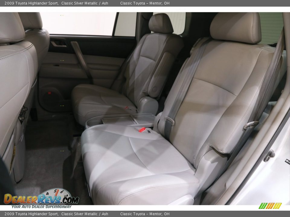 2009 Toyota Highlander Sport Classic Silver Metallic / Ash Photo #17