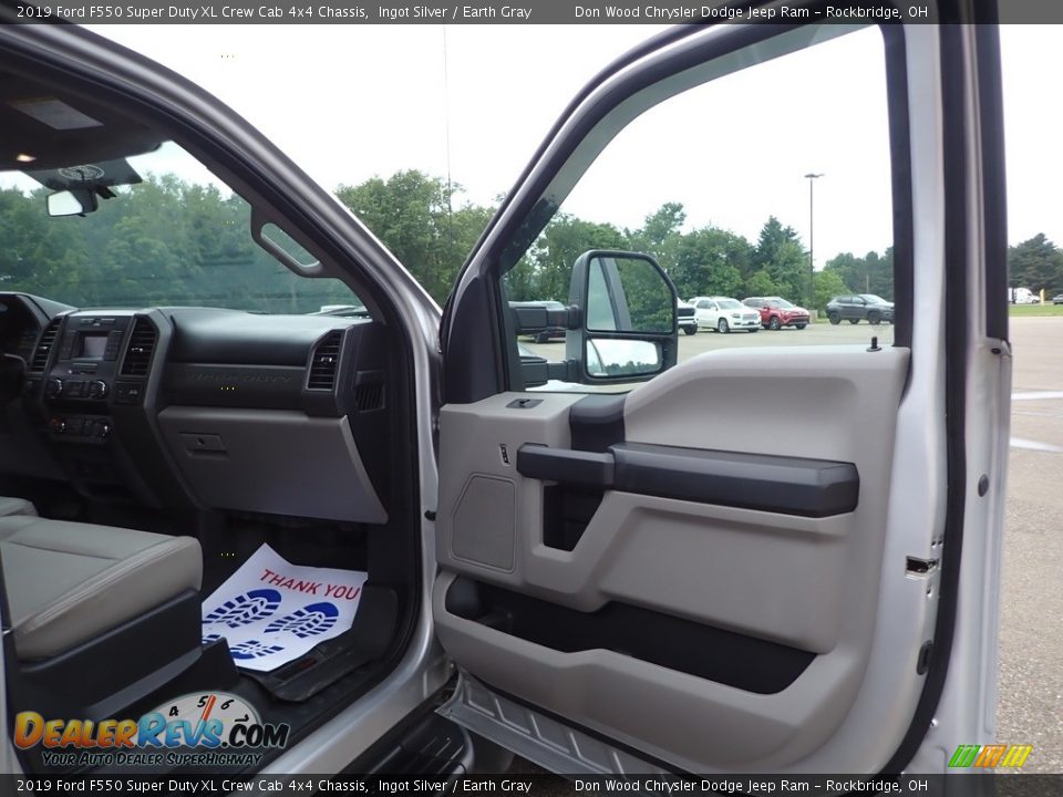 2019 Ford F550 Super Duty XL Crew Cab 4x4 Chassis Ingot Silver / Earth Gray Photo #21