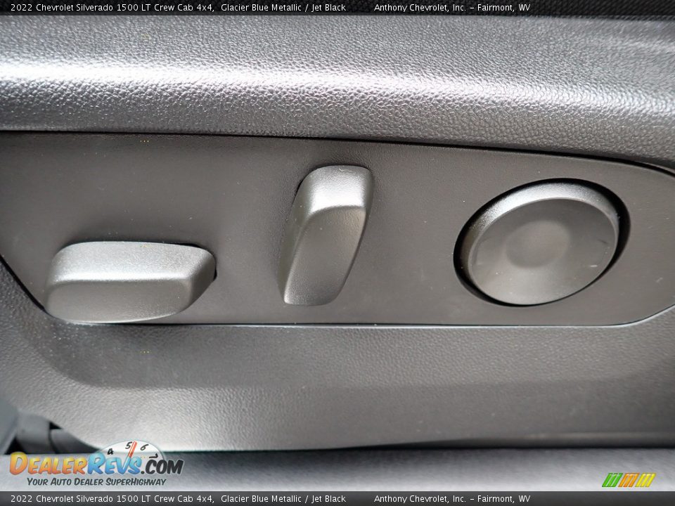 2022 Chevrolet Silverado 1500 LT Crew Cab 4x4 Glacier Blue Metallic / Jet Black Photo #16
