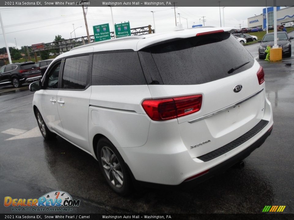 2021 Kia Sedona EX Snow White Pearl / Camel Photo #7