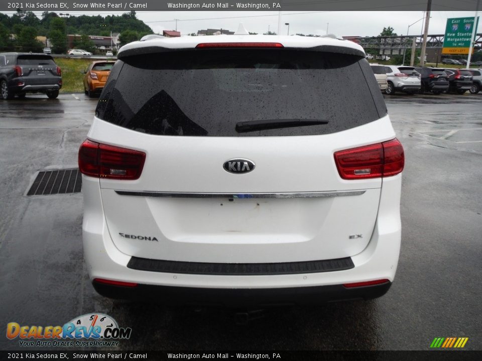 2021 Kia Sedona EX Snow White Pearl / Camel Photo #8