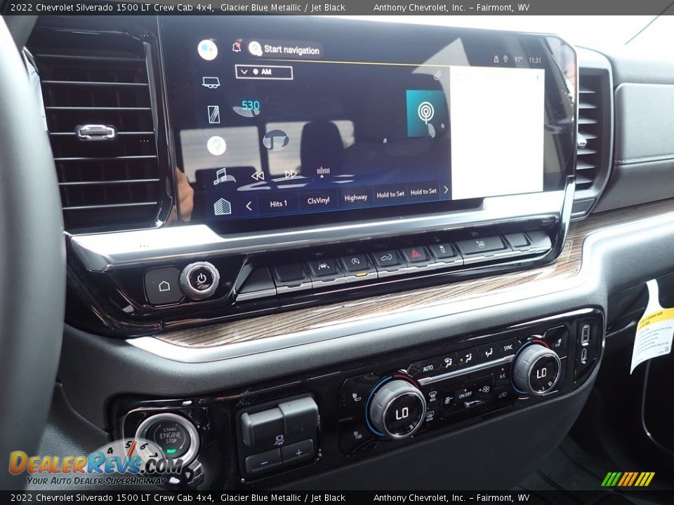 Controls of 2022 Chevrolet Silverado 1500 LT Crew Cab 4x4 Photo #20