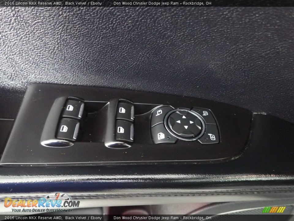 Controls of 2016 Lincoln MKX Reserve AWD Photo #14