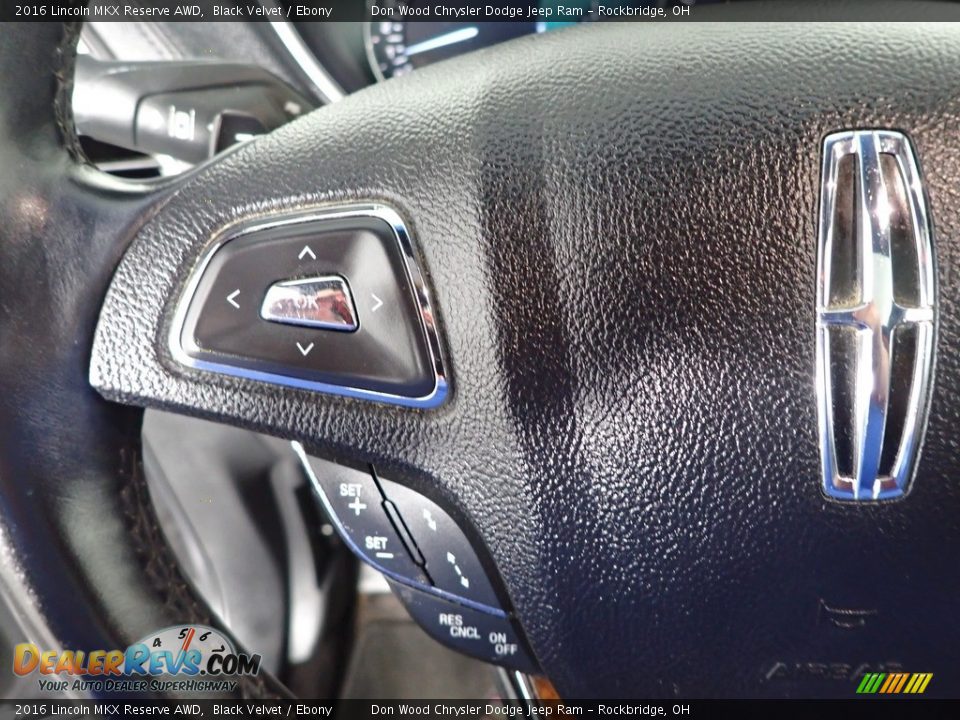 2016 Lincoln MKX Reserve AWD Steering Wheel Photo #18
