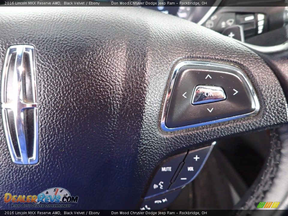 2016 Lincoln MKX Reserve AWD Steering Wheel Photo #19