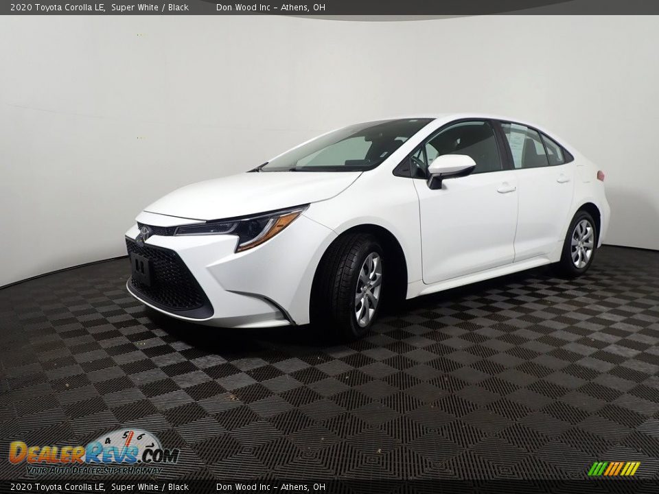 2020 Toyota Corolla LE Super White / Black Photo #8