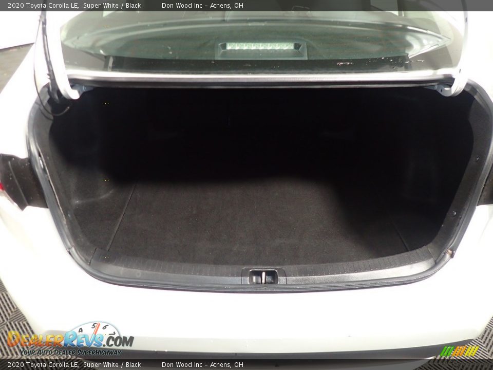 2020 Toyota Corolla LE Super White / Black Photo #15