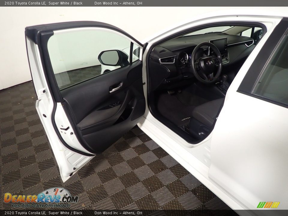 2020 Toyota Corolla LE Super White / Black Photo #20