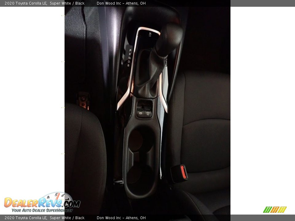 2020 Toyota Corolla LE Super White / Black Photo #32