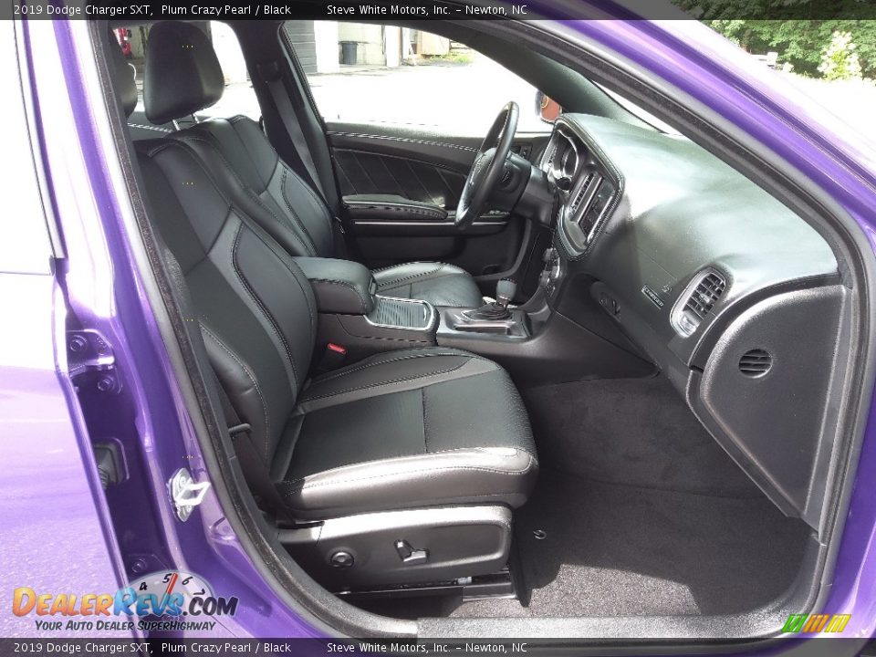 Front Seat of 2019 Dodge Charger SXT Photo #17