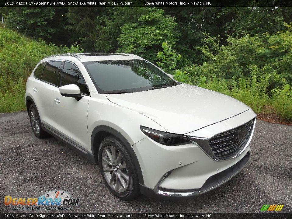 Front 3/4 View of 2019 Mazda CX-9 Signature AWD Photo #5