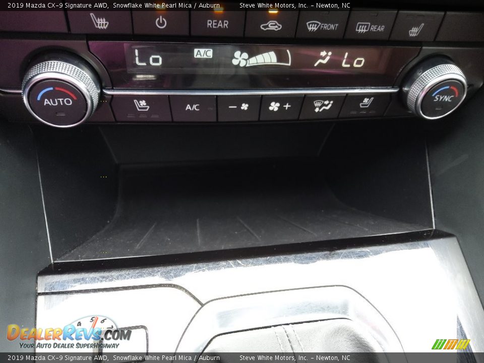 Controls of 2019 Mazda CX-9 Signature AWD Photo #29