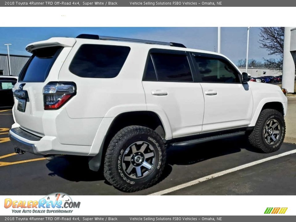 2018 Toyota 4Runner TRD Off-Road 4x4 Super White / Black Photo #2