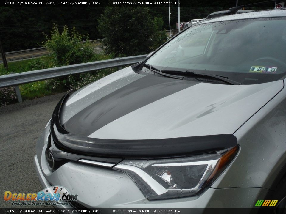 2018 Toyota RAV4 XLE AWD Silver Sky Metallic / Black Photo #12