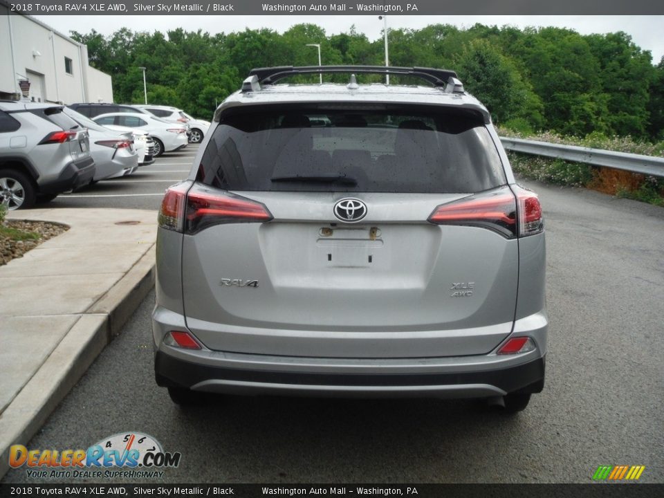 2018 Toyota RAV4 XLE AWD Silver Sky Metallic / Black Photo #16