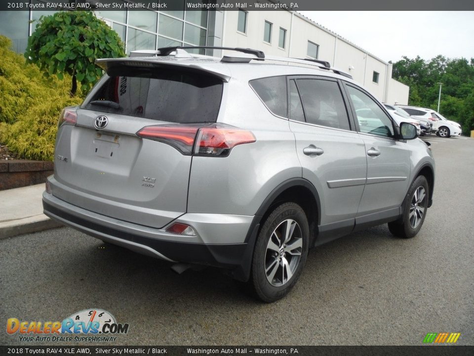 2018 Toyota RAV4 XLE AWD Silver Sky Metallic / Black Photo #17