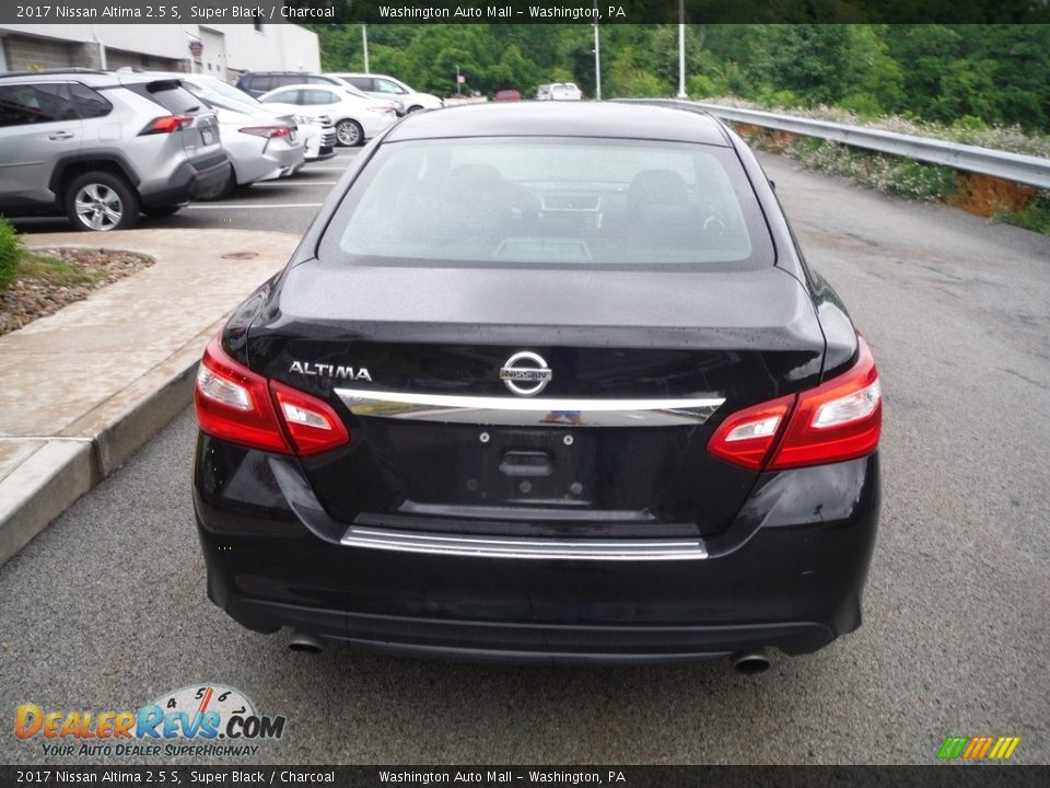 2017 Nissan Altima 2.5 S Super Black / Charcoal Photo #13