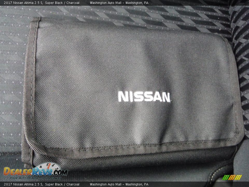 2017 Nissan Altima 2.5 S Super Black / Charcoal Photo #25