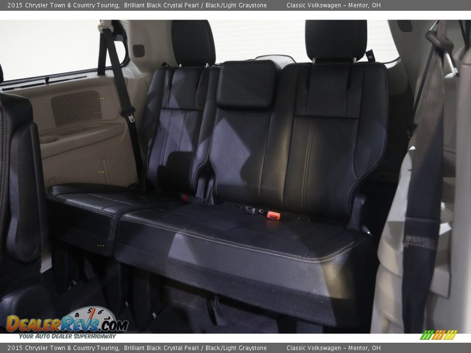 2015 Chrysler Town & Country Touring Brilliant Black Crystal Pearl / Black/Light Graystone Photo #18