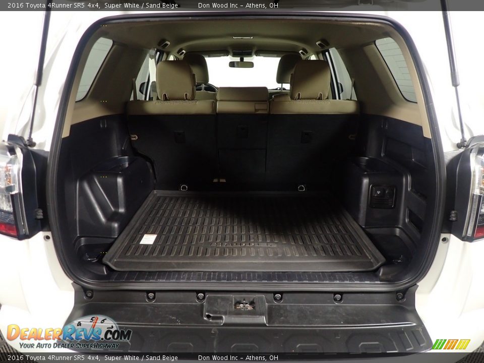 2016 Toyota 4Runner SR5 4x4 Super White / Sand Beige Photo #16