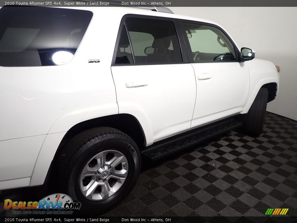 2016 Toyota 4Runner SR5 4x4 Super White / Sand Beige Photo #20