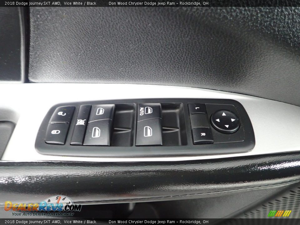 Controls of 2018 Dodge Journey SXT AWD Photo #12