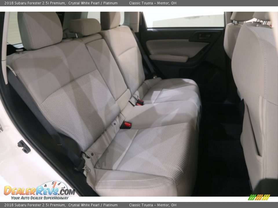 2018 Subaru Forester 2.5i Premium Crystal White Pearl / Platinum Photo #20
