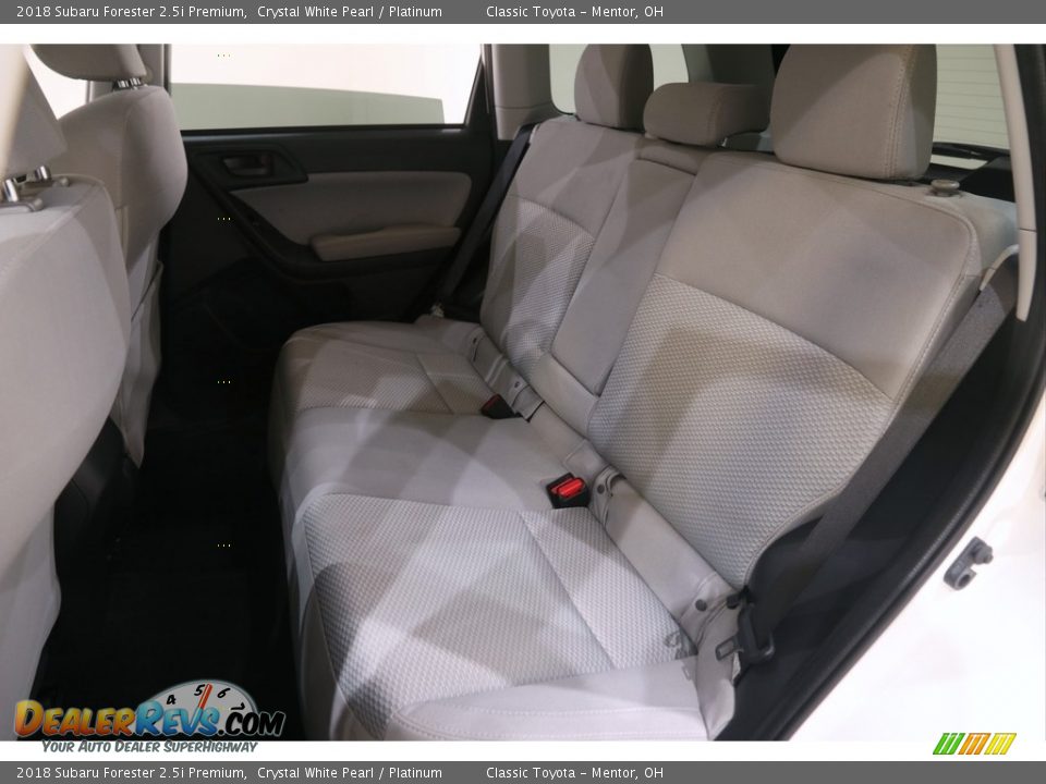 2018 Subaru Forester 2.5i Premium Crystal White Pearl / Platinum Photo #21