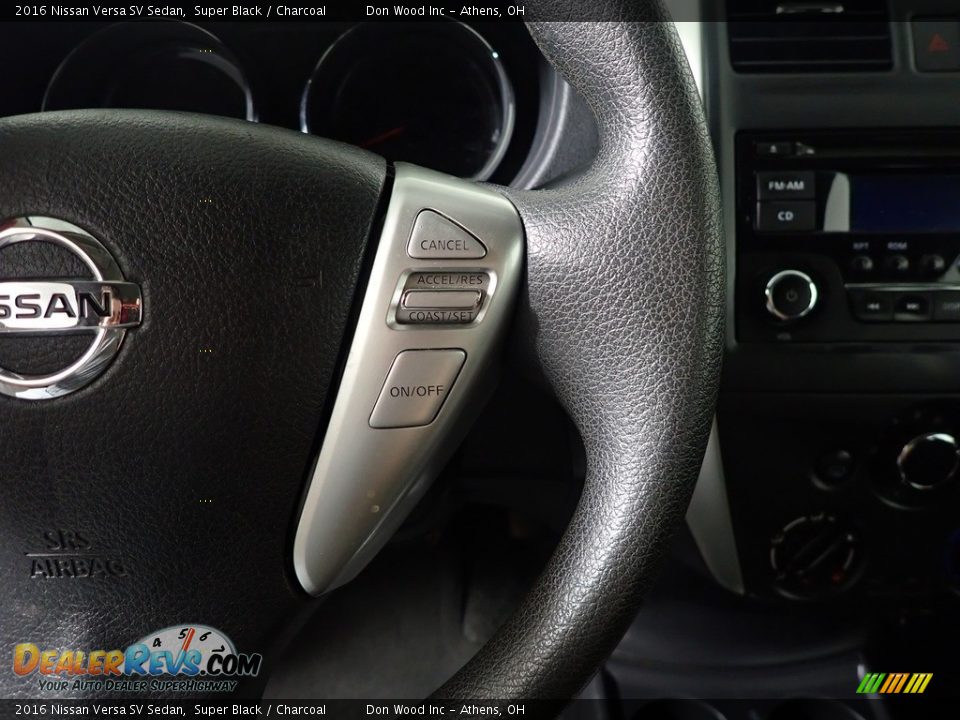 2016 Nissan Versa SV Sedan Steering Wheel Photo #29
