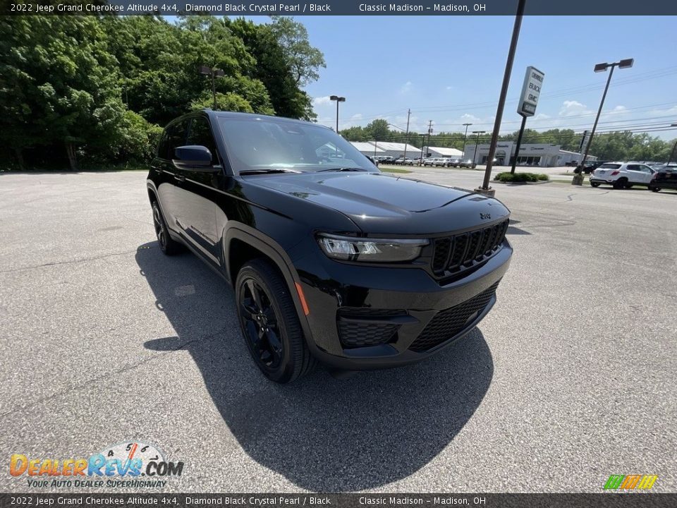 2022 Jeep Grand Cherokee Altitude 4x4 Diamond Black Crystal Pearl / Black Photo #4