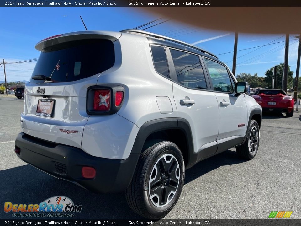 2017 Jeep Renegade Trailhawk 4x4 Glacier Metallic / Black Photo #7