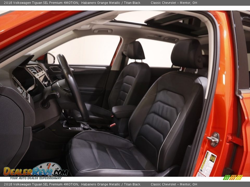 Front Seat of 2018 Volkswagen Tiguan SEL Premium 4MOTION Photo #5