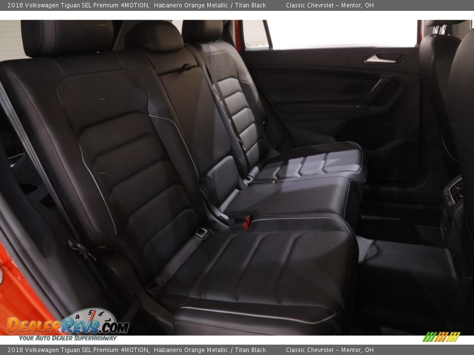 Rear Seat of 2018 Volkswagen Tiguan SEL Premium 4MOTION Photo #16
