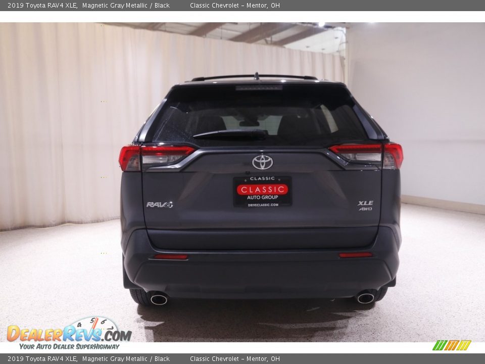 2019 Toyota RAV4 XLE Magnetic Gray Metallic / Black Photo #17