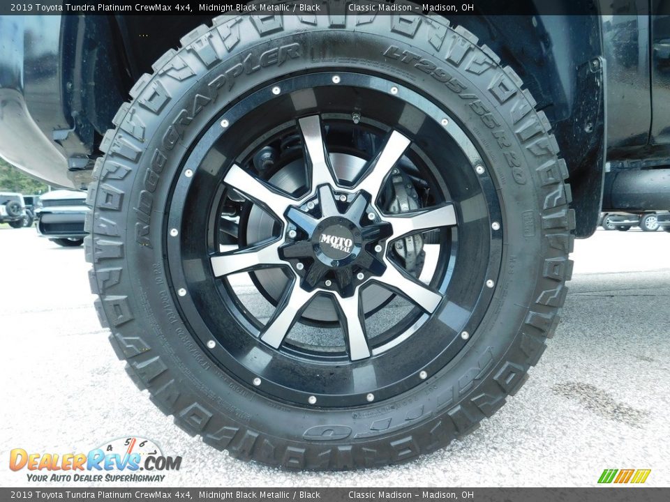 2019 Toyota Tundra Platinum CrewMax 4x4 Midnight Black Metallic / Black Photo #6