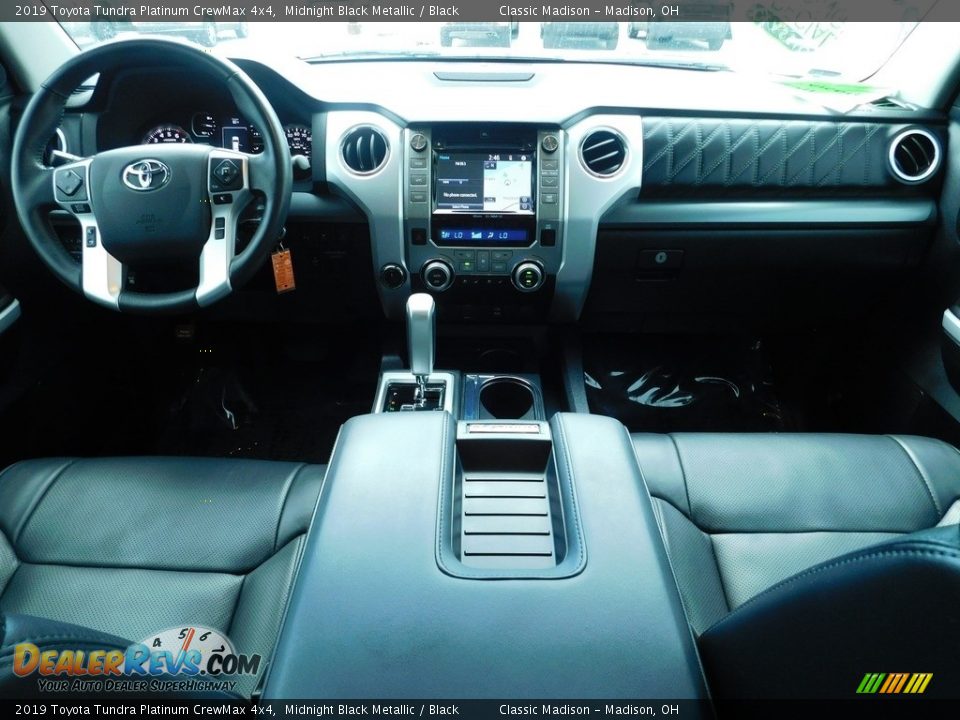 2019 Toyota Tundra Platinum CrewMax 4x4 Midnight Black Metallic / Black Photo #9